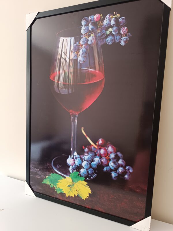 quadro taça de vinho com uva